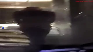 19야동 모텔욕실에 비치는 실루엣